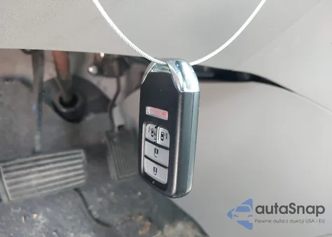 2016 Honda Odyssey Se z USA, uszkodzony, nr VIN 5FNRL5H33GB084806